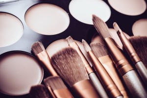 make-up palet met kwasten
