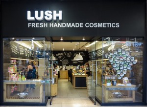 Lush winkel